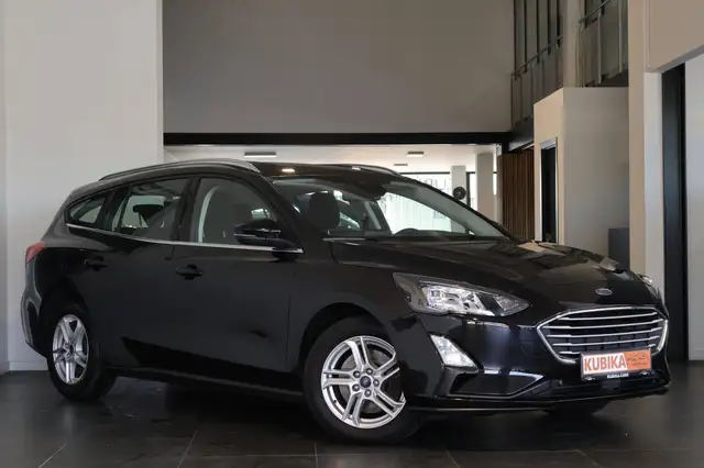 Ford Focus – 3