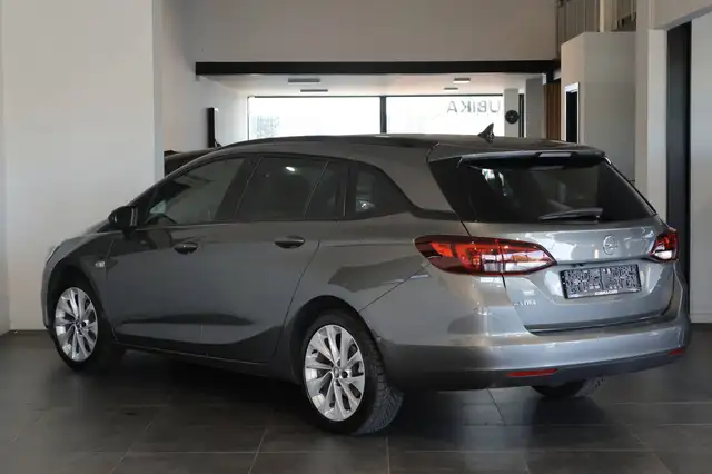 Opel Astra – 4