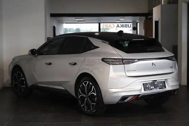 DS Automobiles 4 – 4