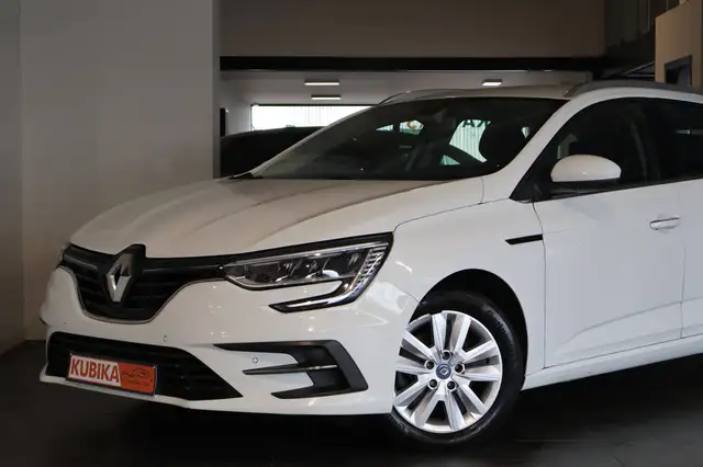 Renault Megane E-Tech – 2