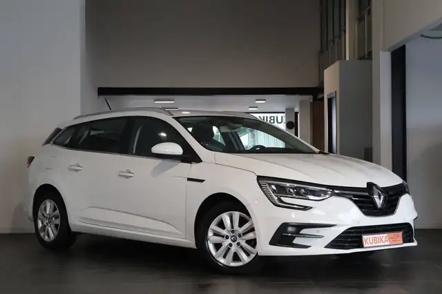 Renault Megane E-Tech – 3