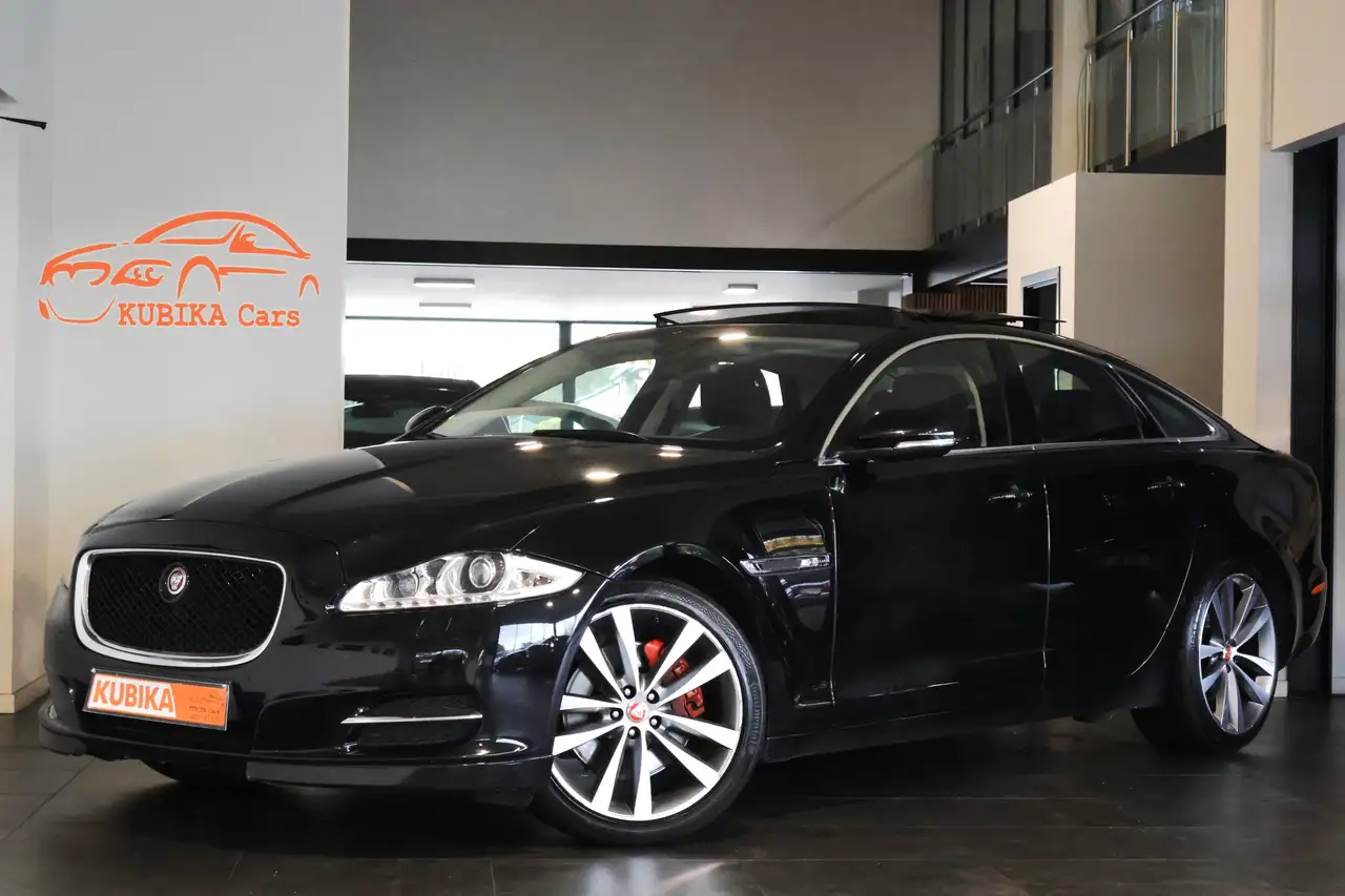 Jaguar XJ