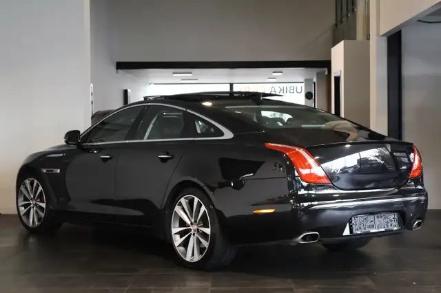 Jaguar XJ – 4